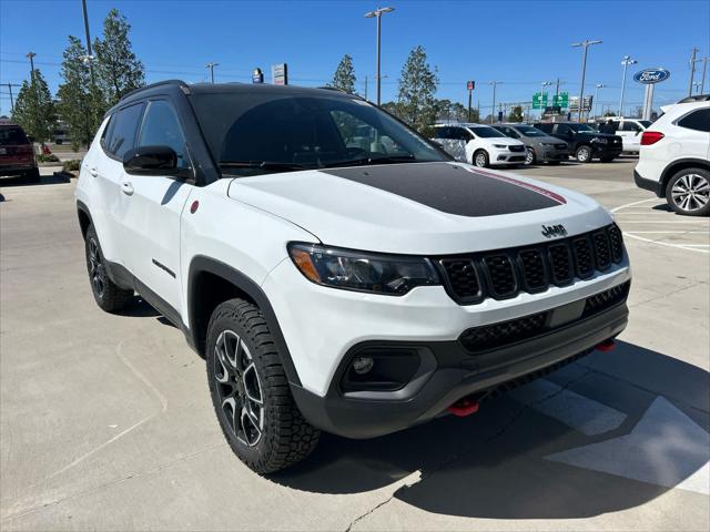 2025 Jeep Compass COMPASS TRAILHAWK 4X4