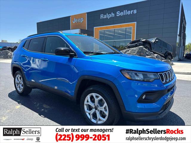 2025 Jeep Compass COMPASS LATITUDE 4X4