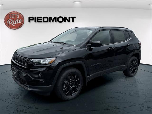 2025 Jeep Compass COMPASS LATITUDE 4X4