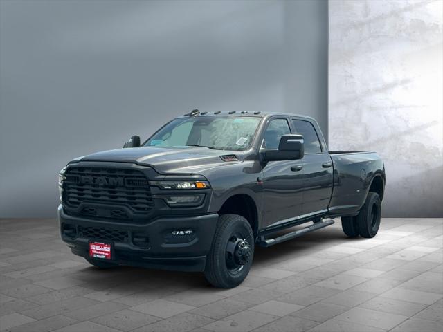 2025 RAM Ram 3500 RAM 3500 TRADESMAN CREW CAB 4X4 8 BOX