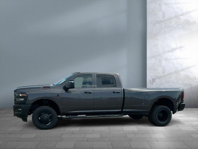 2025 RAM Ram 3500 RAM 3500 TRADESMAN CREW CAB 4X4 8 BOX