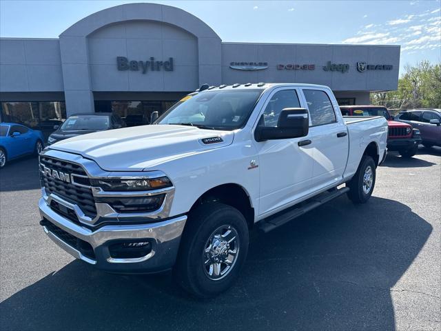 2025 RAM Ram 3500 RAM 3500 TRADESMAN CREW CAB 4X4 64 BOX