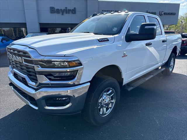 2025 RAM Ram 3500 RAM 3500 TRADESMAN CREW CAB 4X4 64 BOX