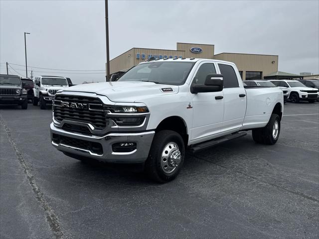 2025 RAM Ram 3500 RAM 3500 TRADESMAN CREW CAB 4X4 8 BOX