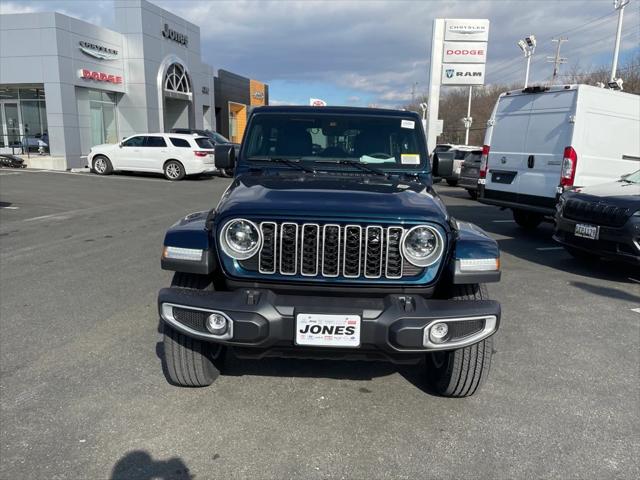 2025 Jeep Wrangler WRANGLER 4-DOOR SAHARA