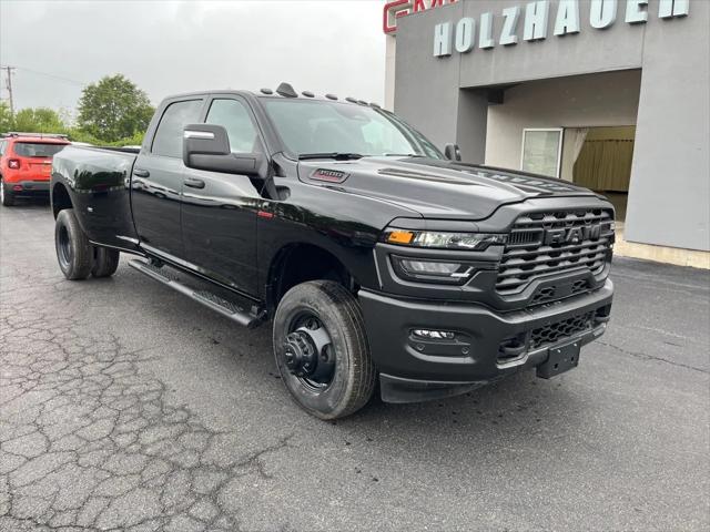 2025 RAM Ram 3500 RAM 3500 TRADESMAN CREW CAB 4X4 8 BOX