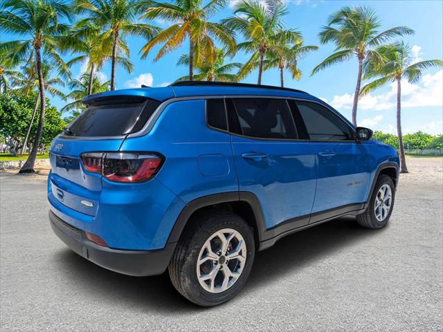 2025 Jeep Compass COMPASS LATITUDE 4X4