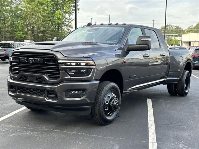 2025 RAM Ram 3500 RAM 3500 LARAMIE MEGA CAB 4X4 64 BOX