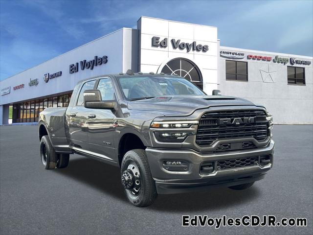 2025 RAM Ram 3500 RAM 3500 LARAMIE MEGA CAB 4X4 64 BOX