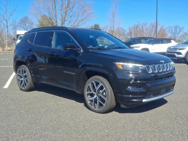 2025 Jeep Compass COMPASS LIMITED 4X4