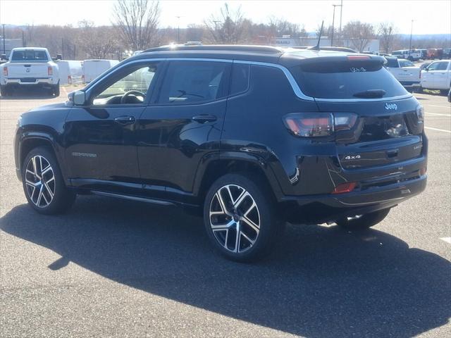 2025 Jeep Compass COMPASS LIMITED 4X4
