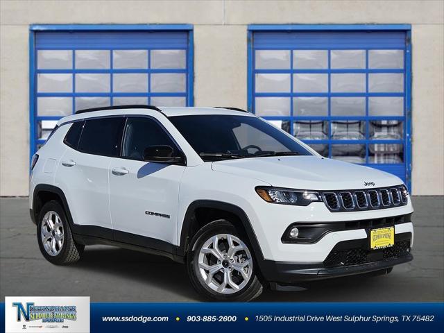 2025 Jeep Compass COMPASS LATITUDE 4X4