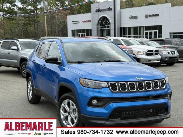 2025 Jeep Compass COMPASS LATITUDE 4X4