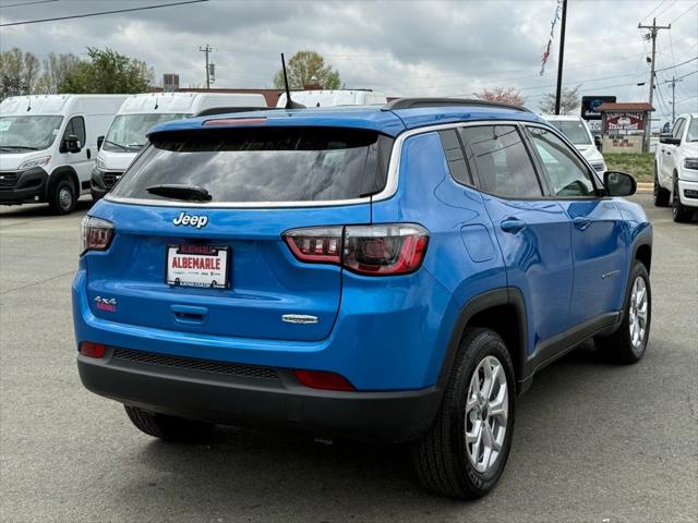 2025 Jeep Compass COMPASS LATITUDE 4X4