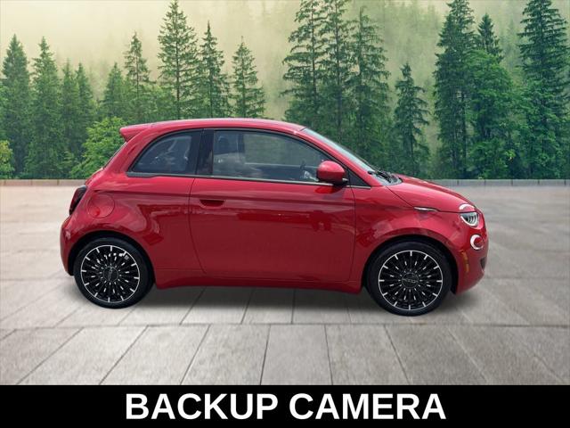 2024 Fiat FIAT 500e 500e INSPI(RED)