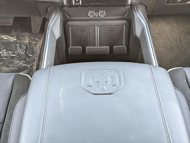 2025 RAM Ram 2500 RAM 2500 LARAMIE CREW CAB 4X4 64 BOX