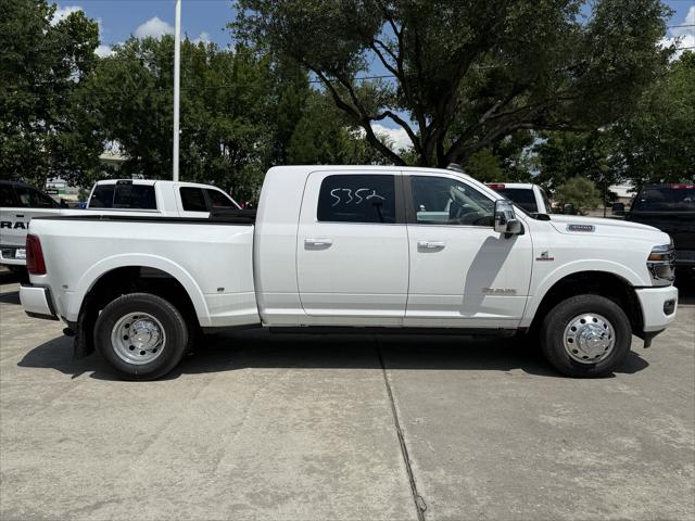 2025 RAM Ram 3500 RAM 3500 LIMITED LONGHORN MEGA CAB 4X4 64 BOX