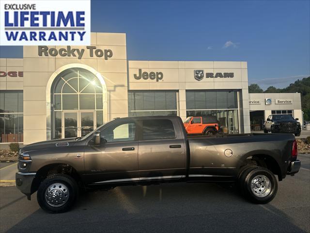 2025 RAM Ram 3500 RAM 3500 BIG HORN CREW CAB 4X4 8 BOX