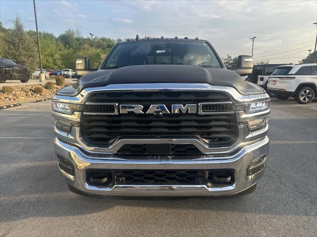 2025 RAM Ram 3500 RAM 3500 BIG HORN CREW CAB 4X4 8 BOX