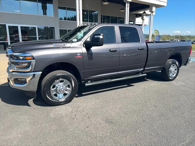 2025 RAM Ram 3500 RAM 3500 TRADESMAN CREW CAB 4X4 8 BOX