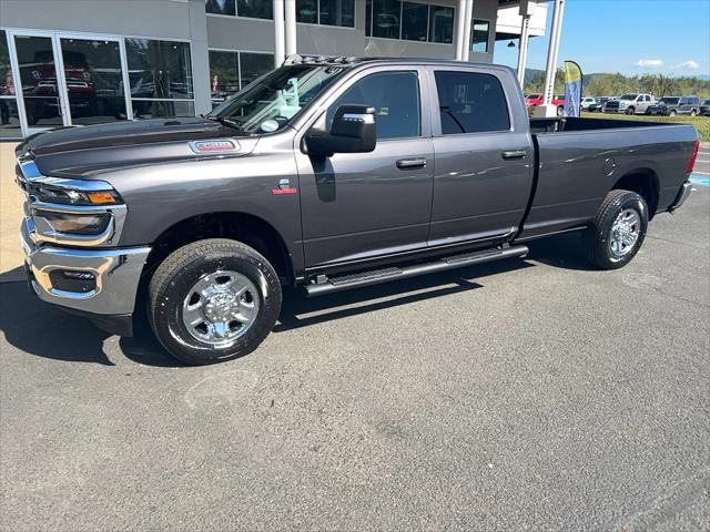 2025 RAM Ram 3500 RAM 3500 TRADESMAN CREW CAB 4X4 8 BOX