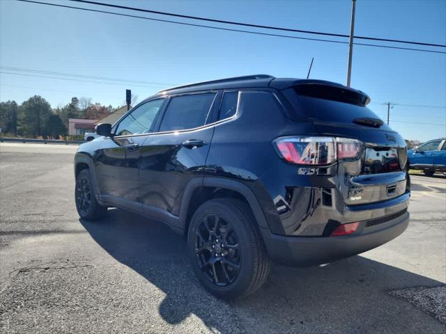 2025 Jeep Compass COMPASS LATITUDE 4X4