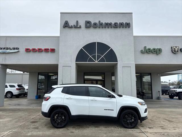 2025 Jeep Compass COMPASS LATITUDE 4X4
