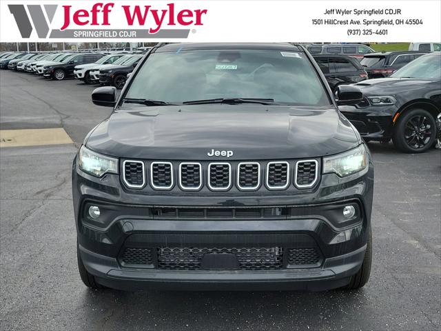 2025 Jeep Compass COMPASS LATITUDE 4X4