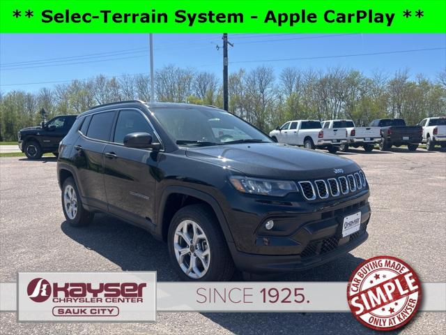 2025 Jeep Compass COMPASS LATITUDE 4X4