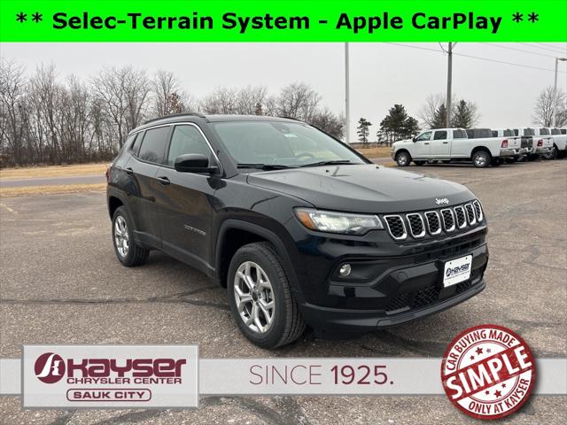 2025 Jeep Compass COMPASS LATITUDE 4X4