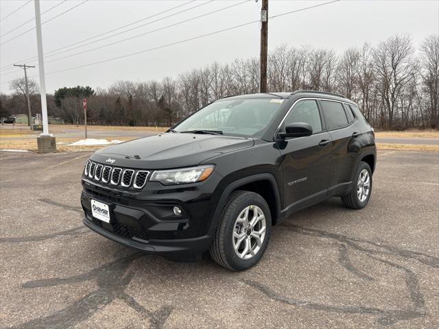 2025 Jeep Compass COMPASS LATITUDE 4X4