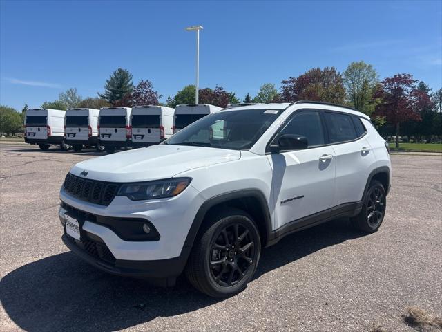 2025 Jeep Compass COMPASS LATITUDE 4X4