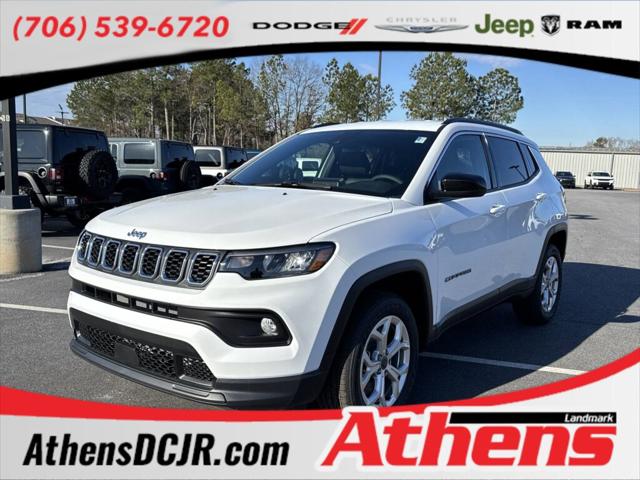 2025 Jeep Compass COMPASS LATITUDE 4X4