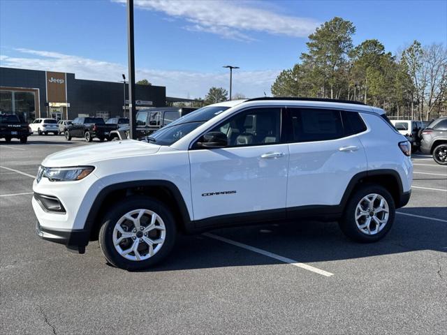 2025 Jeep Compass COMPASS LATITUDE 4X4