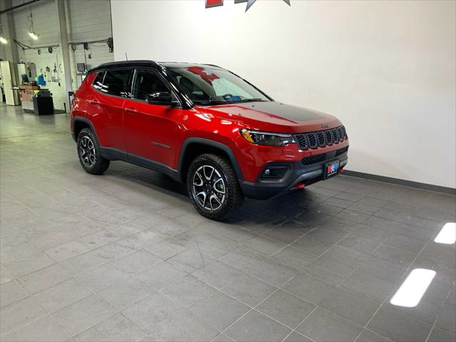 2025 Jeep Compass COMPASS TRAILHAWK 4X4