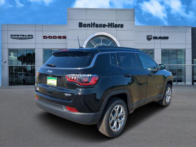 2025 Jeep Compass COMPASS LATITUDE 4X4