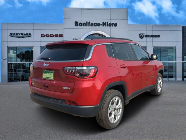 2025 Jeep Compass COMPASS LATITUDE 4X4