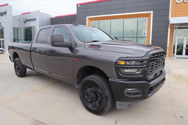 2025 RAM Ram 3500 RAM 3500 TRADESMAN CREW CAB 4X4 8 BOX