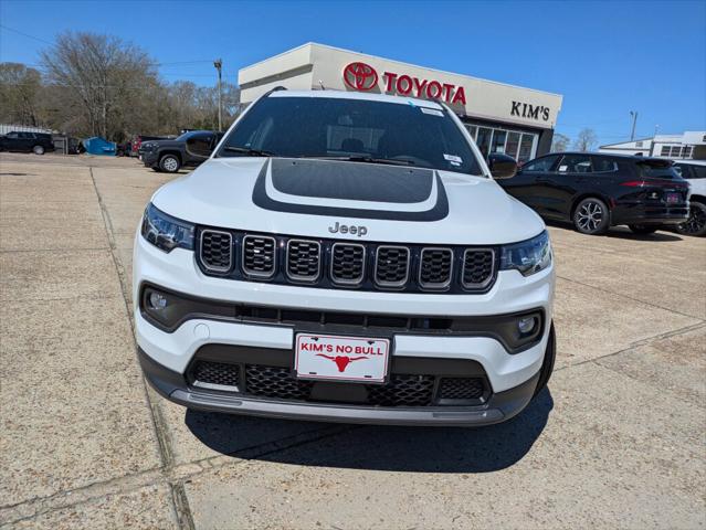 2025 Jeep Compass COMPASS LATITUDE 4X4
