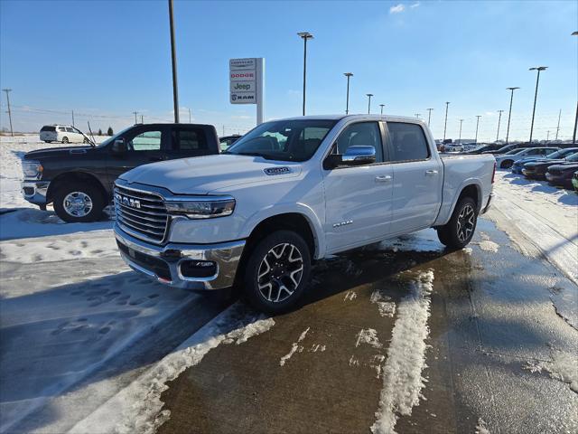 2025 RAM Ram 1500 RAM 1500 LARAMIE CREW CAB 4X4 57 BOX