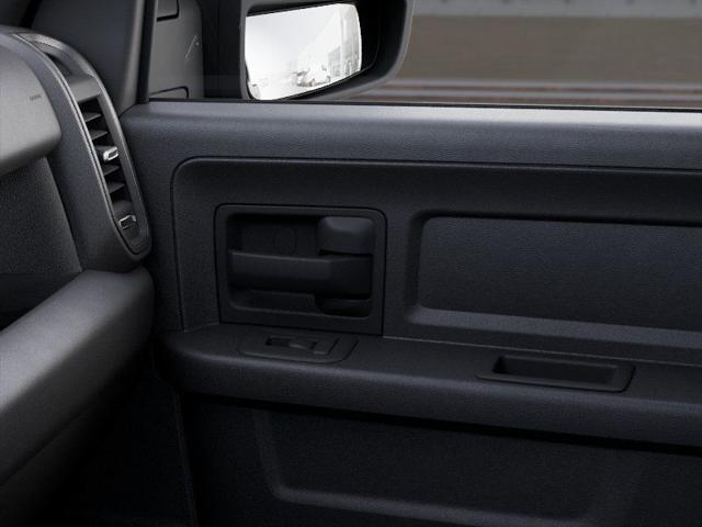 2025 Ram 3500 Tradesman Crew Cab 4x4 6'4" Box