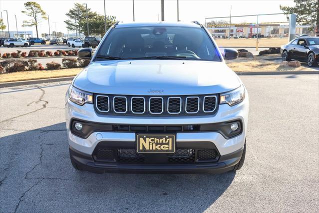 2025 Jeep Compass COMPASS LATITUDE 4X4