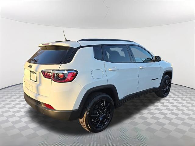 2025 Jeep Compass COMPASS LATITUDE 4X4