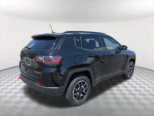2025 Jeep Compass COMPASS TRAILHAWK 4X4