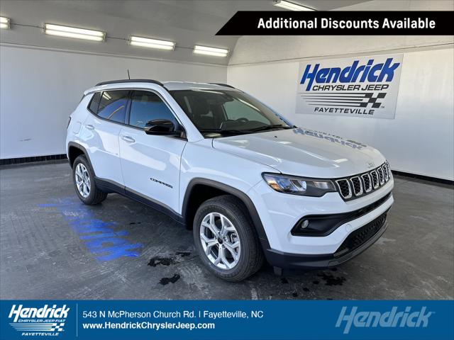 2025 Jeep Compass COMPASS LATITUDE 4X4