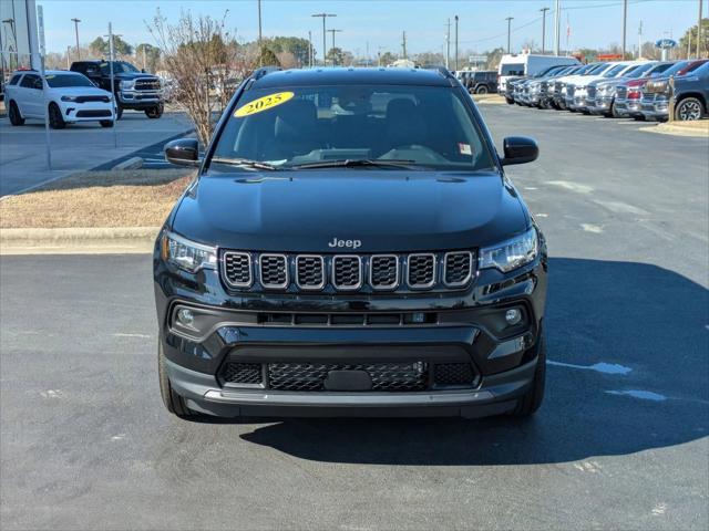 2025 Jeep Compass COMPASS LATITUDE 4X4