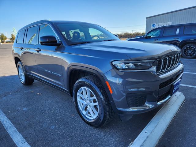 2023 Jeep Grand Cherokee L Laredo 4x2