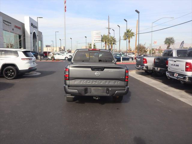 2022 Nissan Frontier Crew Cab SV 4x2