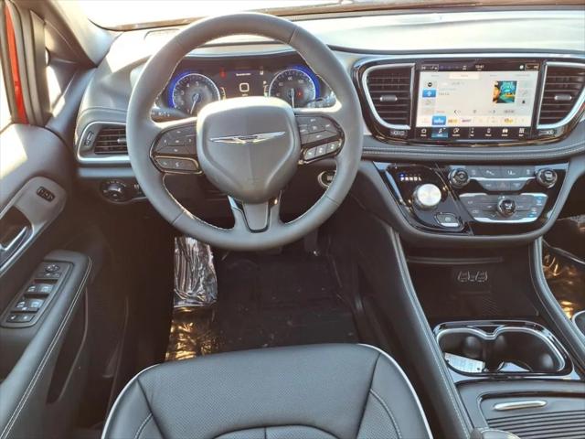 2025 Chrysler Pacifica PACIFICA LIMITED