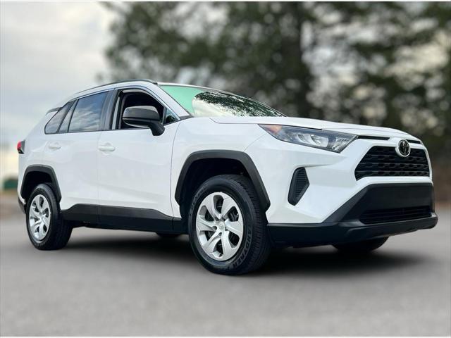 2020 Toyota RAV4 LE